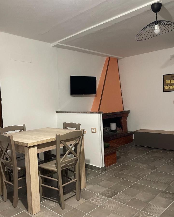 Appartement Angelina Al Borgo à Aieta Extérieur photo